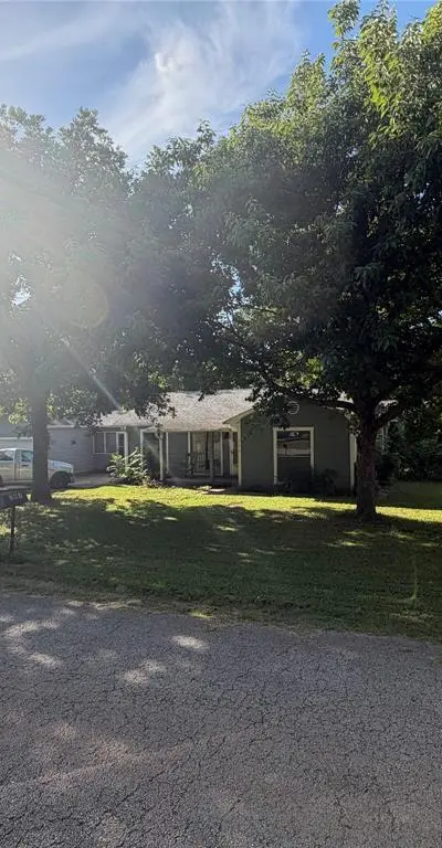 203 E Dallas Street, Hutchins TX 75141 - Photo 2