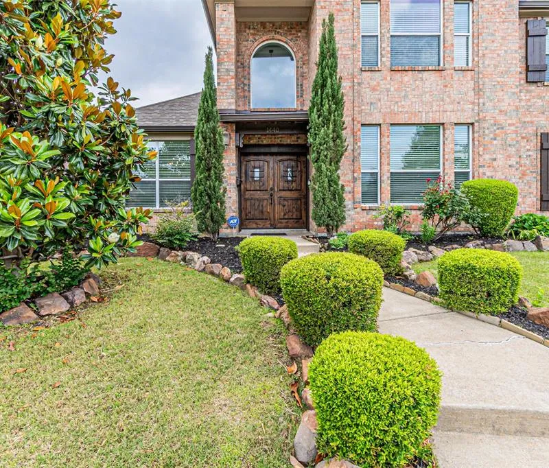 1440 Sunswept Terrace, Lewisville TX 75077