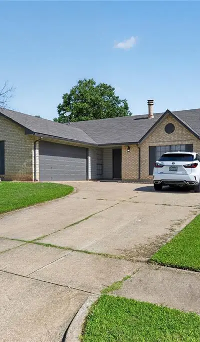 3825 Hackberry Lane, Bedford TX 76021 - Photo 3
