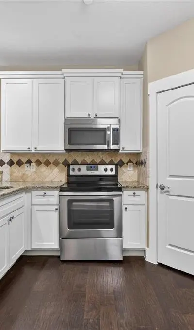 308 Lily Lane, Lewisville TX 75057 - Photo 2