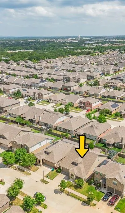5400 Wharfside Place, Denton TX 76208 - Photo 2