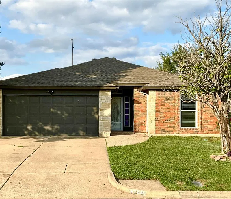 1729 Duster Circle, Arlington TX 76018