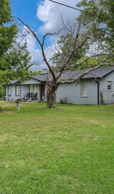 101 Smackover, Kemp TX 75143