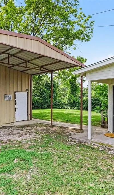 324 Ashwood Street, Azle TX 76020 - Photo 3