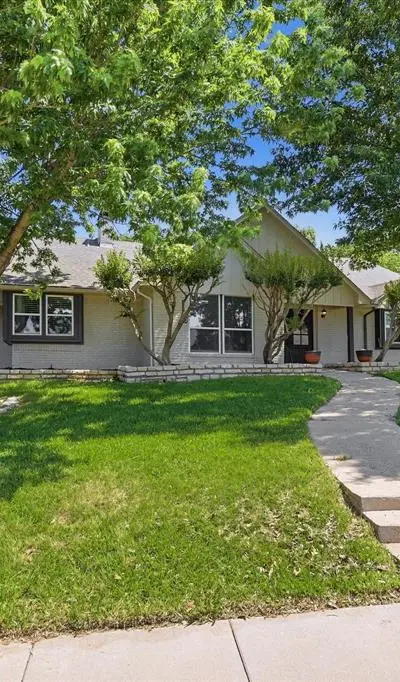 2625 Ramblewood Drive, Carrollton TX 75006