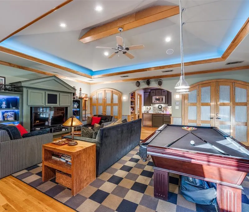 10626 Cox Lane, Dallas TX 75229