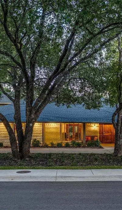 10626 Cox Lane, Dallas TX 75229 - Photo 2