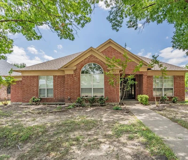 1301 Woodthorpe Drive, Mesquite TX 75181