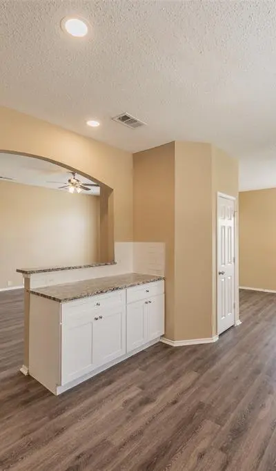 1301 Woodthorpe Drive, Mesquite TX 75181 - Photo 2