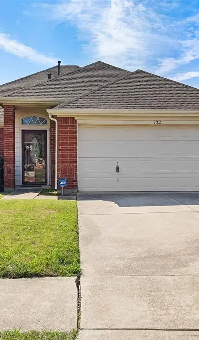 702 Lake Bridge Drive, Lake Dallas TX 75065