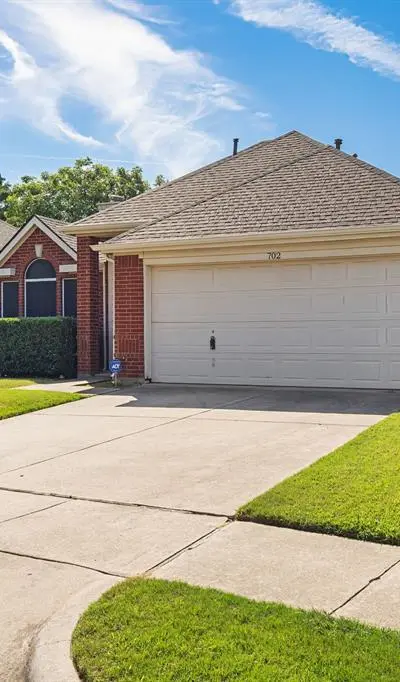 702 Lake Bridge Drive, Lake Dallas TX 75065 - Photo 2