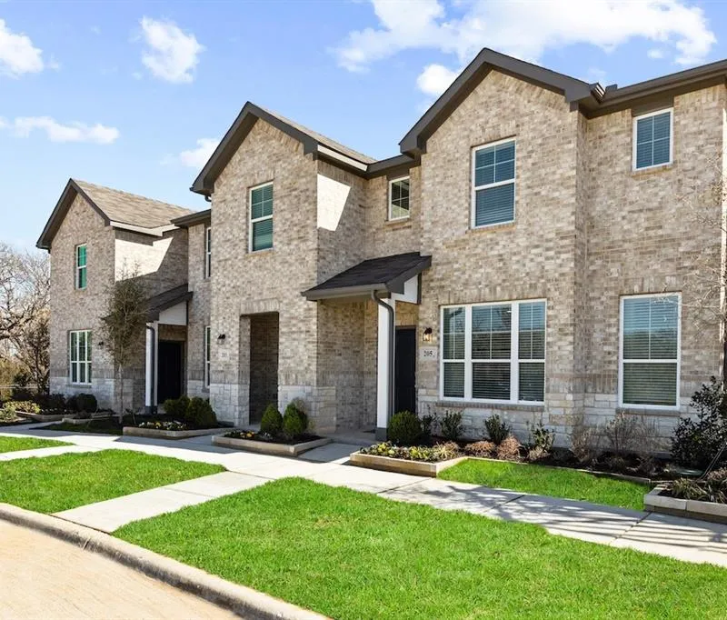 255 Territory Trail # 20, Fort Worth TX 76120