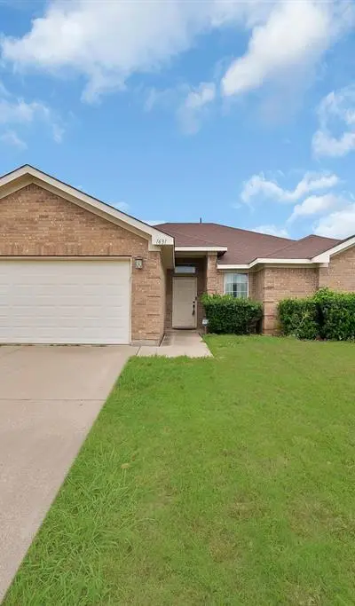 1631 Mt Zion Drive, Arlington TX 76018