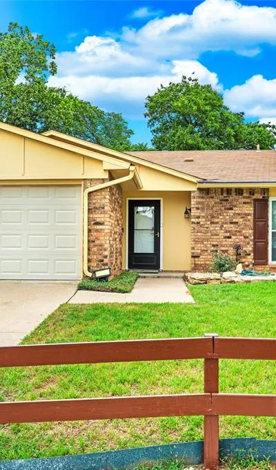 7949 Bermejo Road, Fort Worth TX 76112