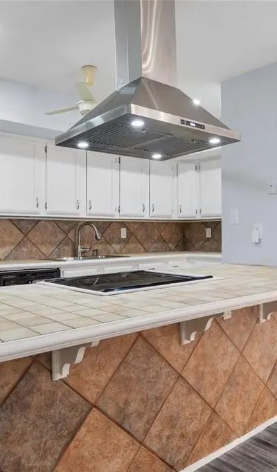 7949 Bermejo Road, Fort Worth TX 76112 - Photo 5