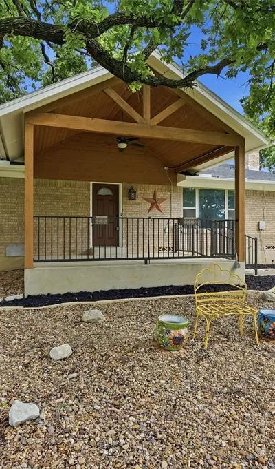 104 Kiowa Drive W, Lake Kiowa TX 76240