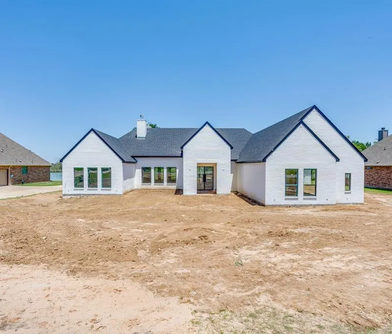 129 Lakeside Drive, Lipan TX 76462