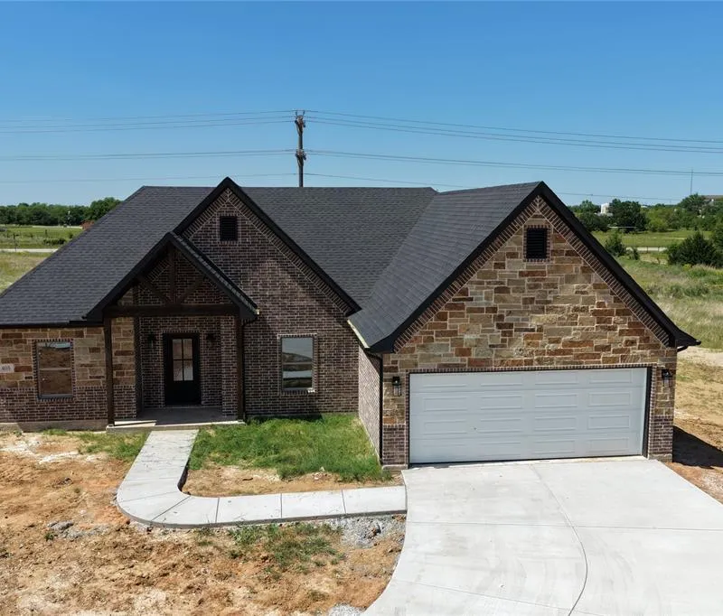 405 Austin Lane, Callisburg TX 76240