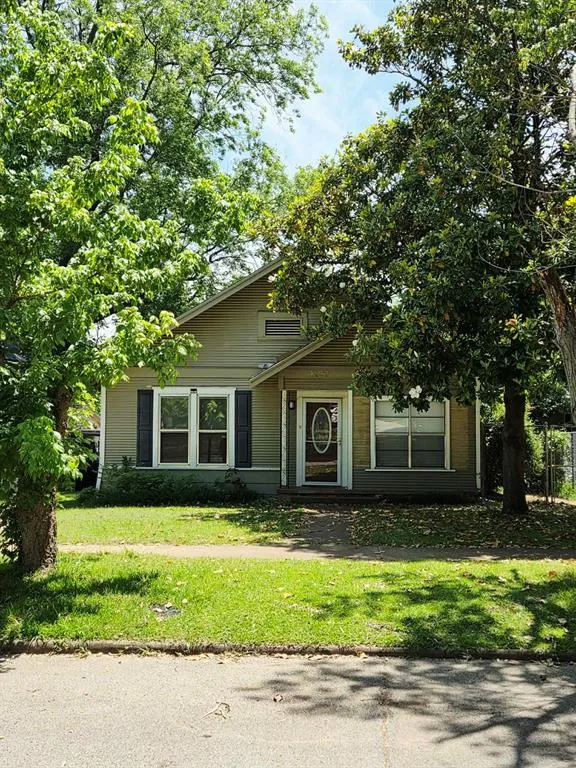1120 W Main Street, Denison TX 75020