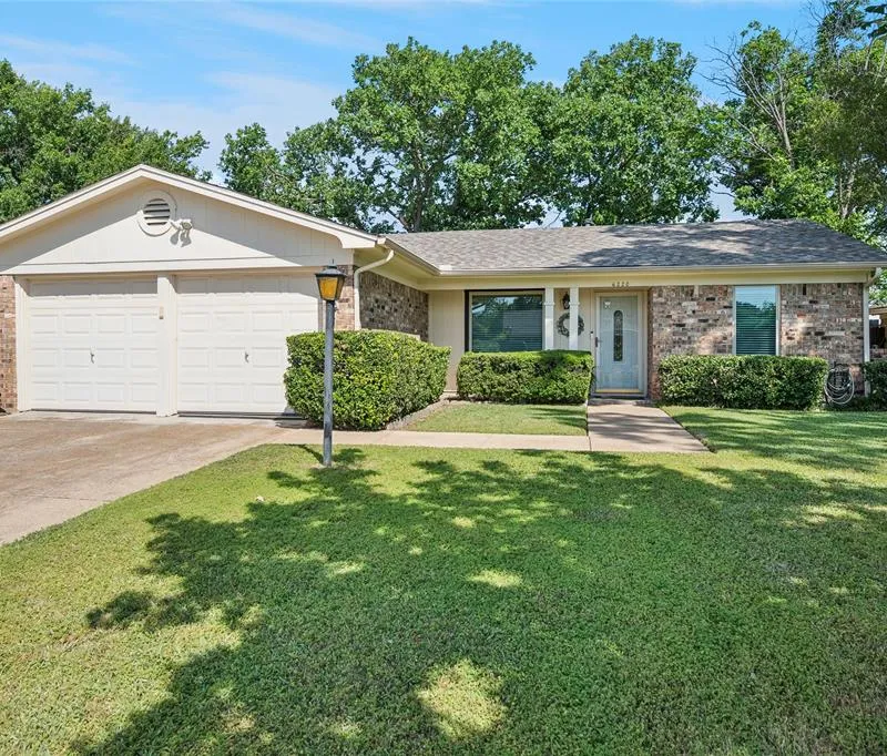 6220 Sandra Drive, Fort Worth TX 76133