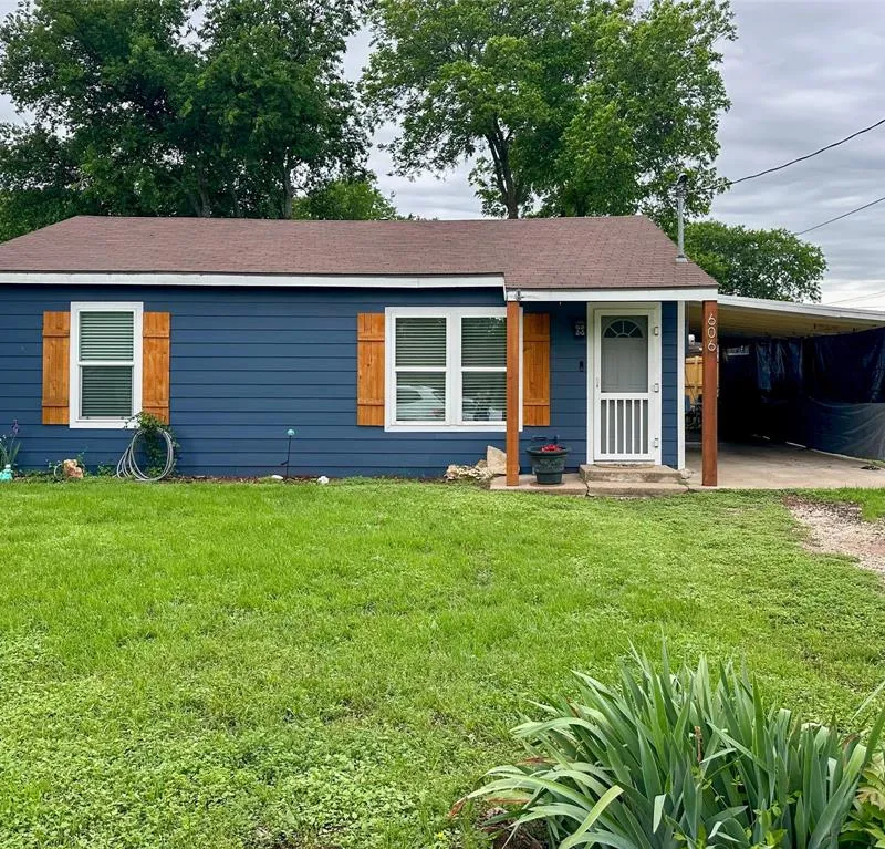 606 Lilly Street, Cleburne TX 76033