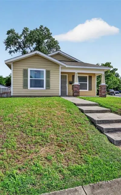 4421 E Kellis Street, Fort Worth TX 76119