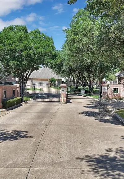 6619 Shelton Home Court, Arlington TX 76017 - Photo 4