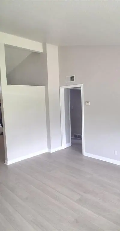 3221 Ridgeview Circle, Irving TX 75062 - Photo 2