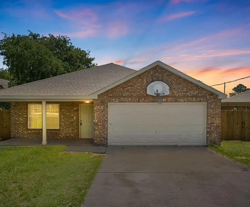 4920 S Peachtree Road, Balch Springs TX 75180