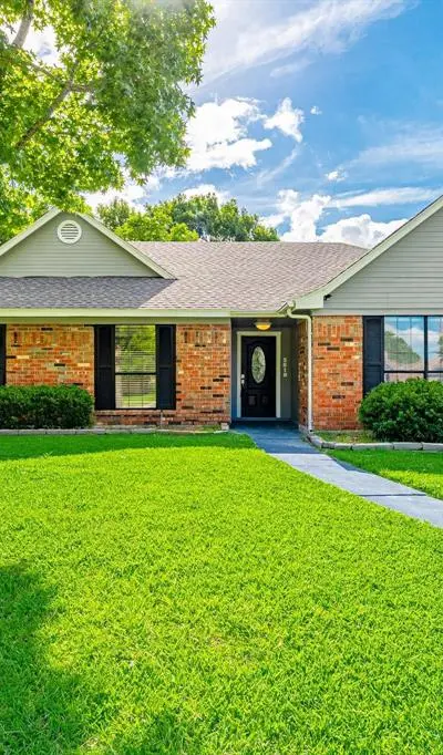 3618 Flagstone Avenue, Rowlett TX 75088