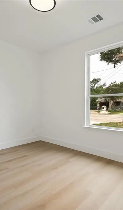 642 Bethpage Avenue, Dallas TX 75217 - Photo 4
