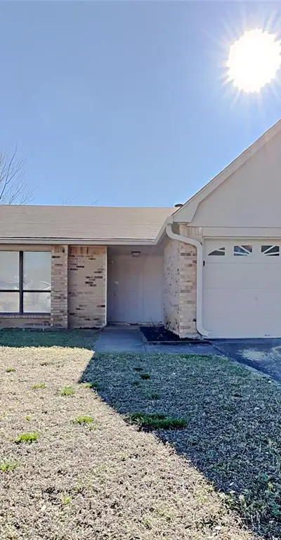 3404 Vine Ridge, Bedford TX 76021