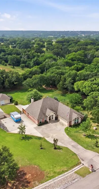 224 Hidden Creek Loop, Weatherford TX 76085 - Photo 2