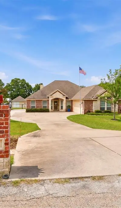 224 Hidden Creek Loop, Weatherford TX 76085 - Photo 3