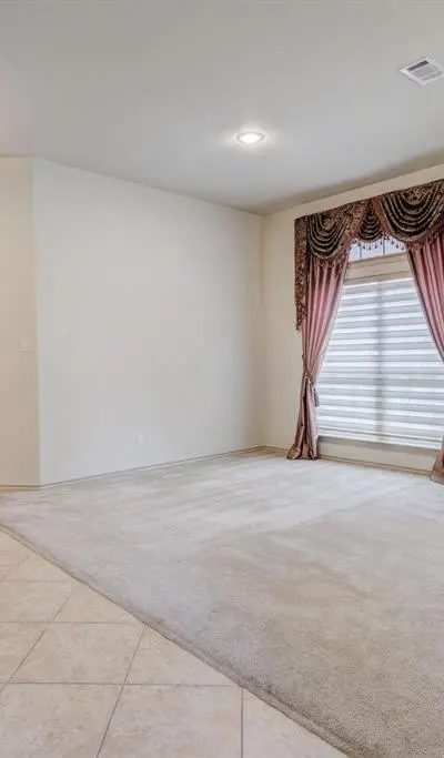 1004 Keats Drive, DeSoto TX 75115 - Photo 4