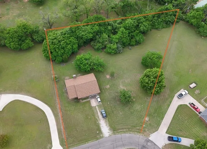 415 Meadowlark Trail, Springtown TX 76082