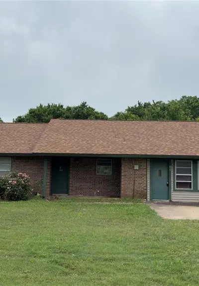 415 Meadowlark Trail, Springtown TX 76082 - Photo 3