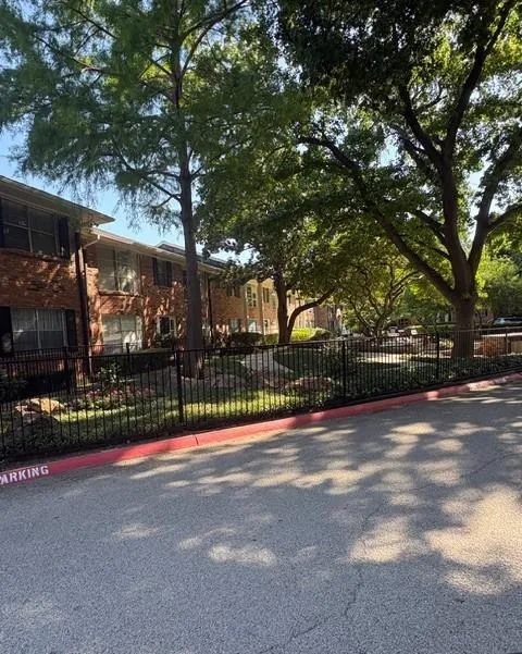 3016 Mahanna Springs Drive # C, Dallas TX 75235