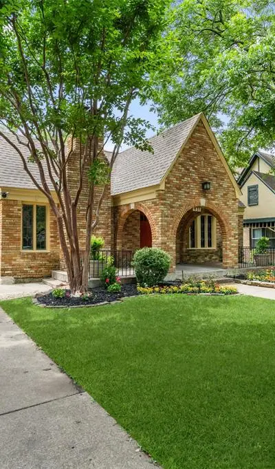 431 Monte Vista Drive, Dallas TX 75223 - Photo 5