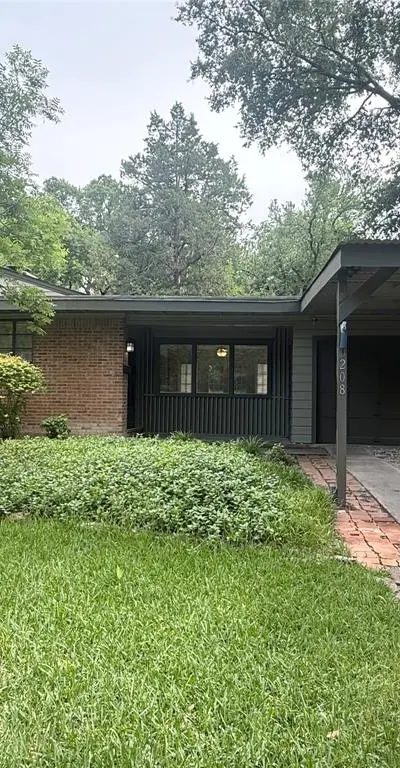 10208 Lake Gardens Drive, Dallas TX 75218