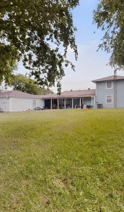 8927 Beckley View Avenue, Dallas TX 75232 - Photo 4