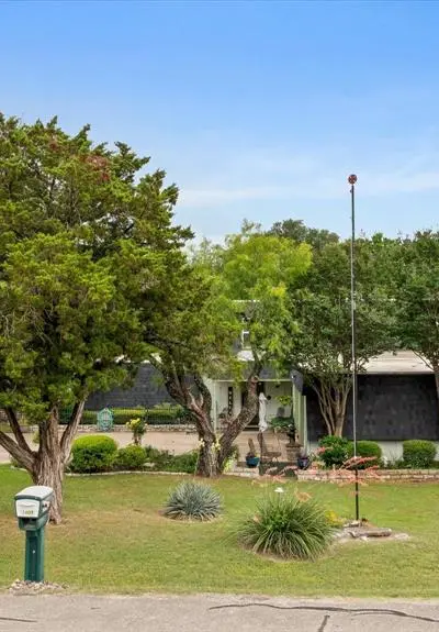 5007 Comanche Drive, Granbury TX 76049 - Photo 3