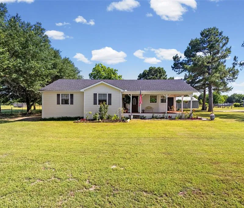 1551 County Road 3327, Greenville TX 75402