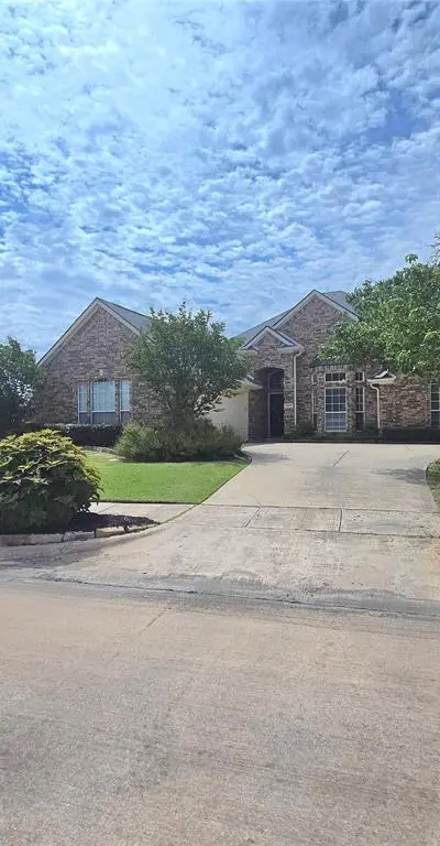2079 Fair Oaks Circle, Corinth TX 76210 - Photo 3