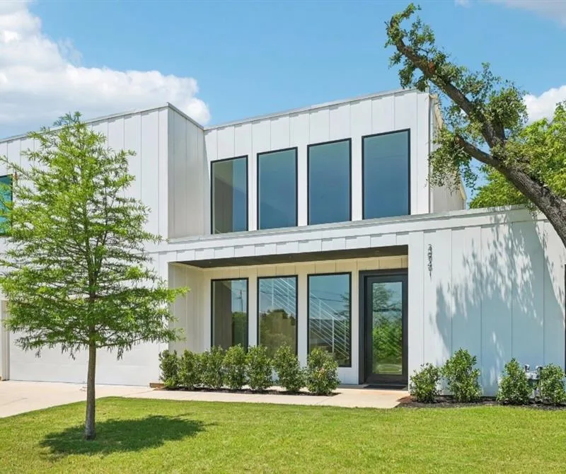 3941 Adrian Drive, Dallas TX 75209