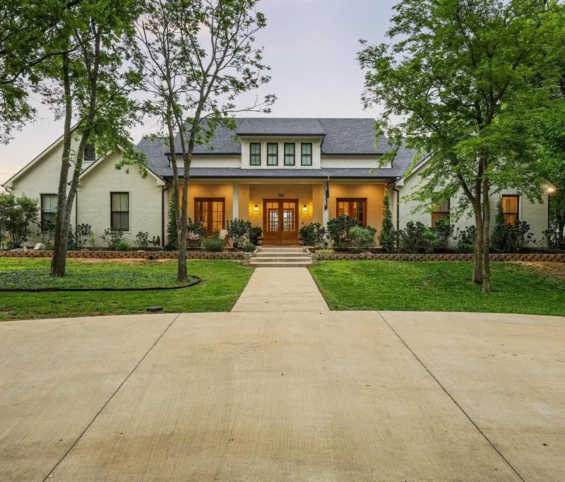 104 Beavers Bend Drive, Gunter TX 75058