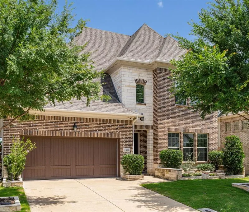 7826 Uxbridge Drive, Irving TX 75063