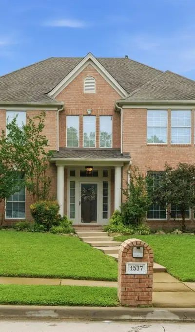1537 Lakeview Drive, Keller TX 76248 - Photo 2