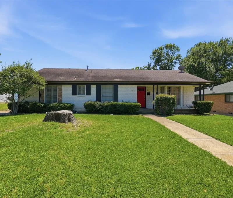 3630 Townsend Drive, Dallas TX 75229
