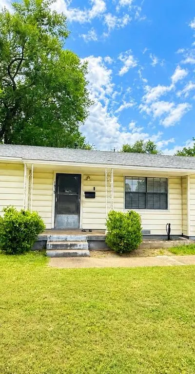 1915 English Street, Irving TX 75061